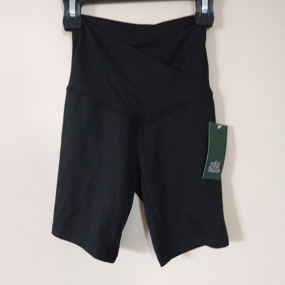 Wild Fable Women's Black Cross Waist High Rise Bike Shorts Size XXS